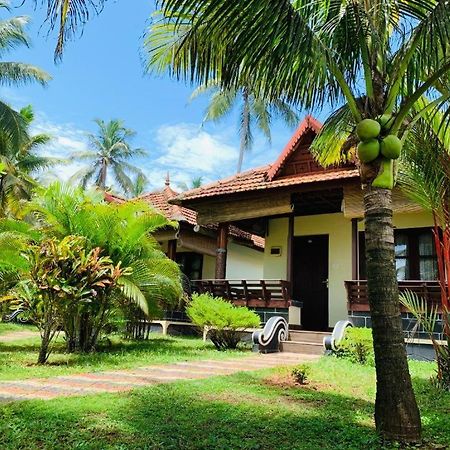 Maadathil Cottages & Beach Resort Varkala Exterior photo