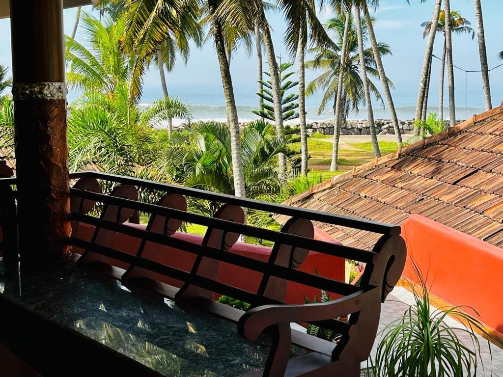 Maadathil Cottages & Beach Resort Varkala Exterior photo